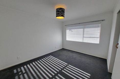 Photo of property in 3/8 Fraser Road, Narrow Neck, Auckland, 0624