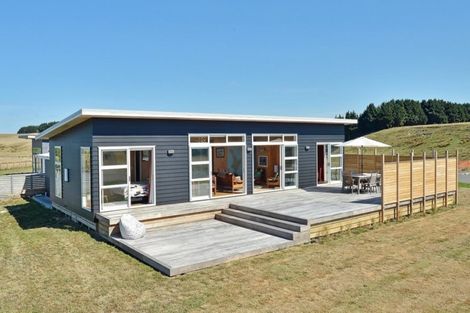 Photo of property in 25 Rochdale Road, Riversdale Beach, Masterton, 5872