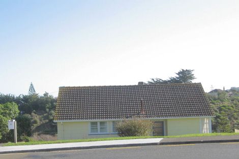 Photo of property in 17 Downes Street, Titahi Bay, Porirua, 5022