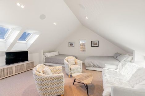 Photo of property in 15 Ayrburn Ridge, Arrowtown, Queenstown, 9371