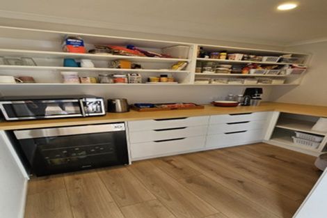 Photo of property in 13 Birdie Lane, Waiwhakaiho, New Plymouth, 4312