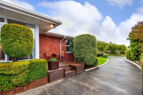 Photo of property in 16 Wendover Street, Bishopdale, Christchurch, 8053