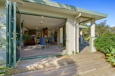 Photo of property in 11 Grand Poppa Way, Otaihanga, Paraparaumu, 5036