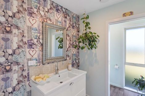 Photo of property in 4 Pukeko Way, Amberley, 7410