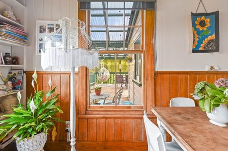 Photo of property in 106 Forest Lake Road, Forest Lake, Hamilton, 3200