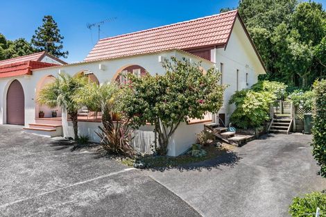 Photo of property in 1/89 Moore Street, Hillcrest, Auckland, 0627