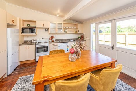 Photo of property in 39 Peakes Road, Saint Johns Hill, Whanganui, 4501