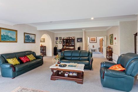 Photo of property in 2 Sunglo Terrace, Otaki, 5512