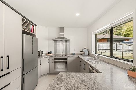 Photo of property in 3 Boleyn Close, Kingsley Heights, Upper Hutt, 5018