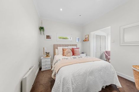 Photo of property in 12 Richmond Street, Fitzroy, New Plymouth, 4312