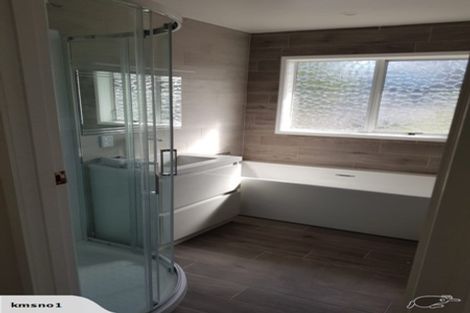 Photo of property in 22 Hartley Terrace, Massey, Auckland, 0614