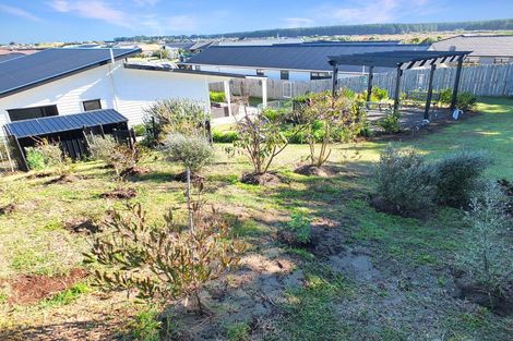 Photo of property in 17 Oxnam Place, Foxton Beach, Foxton, 4815