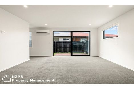 Photo of property in 67f Royal Crescent, Saint Kilda, Dunedin, 9012