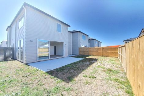 Photo of property in 10 Kapia Drive, Takanini, 2112