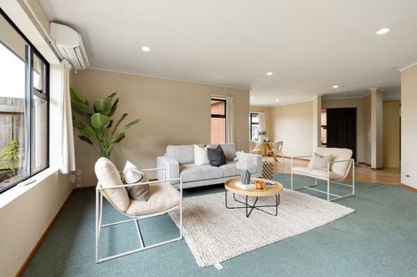 Photo of property in 50 Nielsen Gardens, Rototuna, Hamilton, 3210