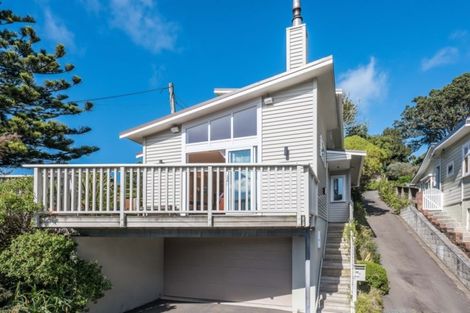 Photo of property in 25a Farnham Street, Mornington, Wellington, 6021