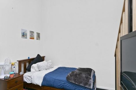 Photo of property in 2/5 Hopper Street, Mount Cook, Wellington, 6011