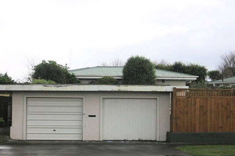 Photo of property in 25 Winston Avenue, Hokowhitu, Palmerston North, 4410