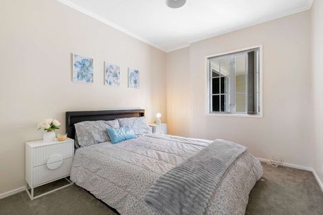 Photo of property in 3 Laingrange Place, Laingholm, Auckland, 0604