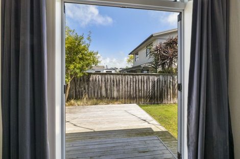 Photo of property in 162 Tukapa Street, Westown, New Plymouth, 4310
