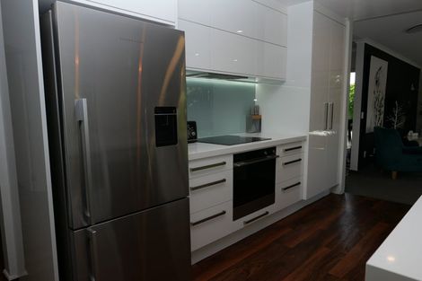 Photo of property in 64 Lorna Irene Drive, Raumati South, Paraparaumu, 5032