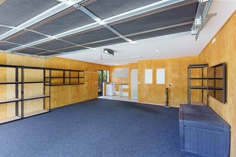 Photo of property in 7 Mahia Lane, Waikanae, 5036