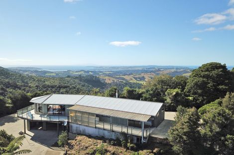 Photo of property in 40 Govan Wilson Road, Whangaripo, Warkworth, 0985