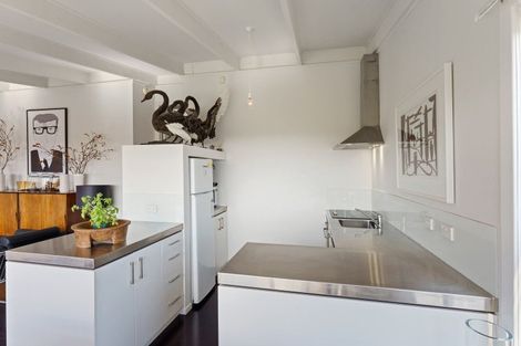 Photo of property in 35 Rodney Avenue, Te Horo Beach, Otaki, 5581