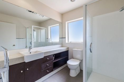 Photo of property in 22 Terrasini Drive, Flat Bush, Auckland, 2019