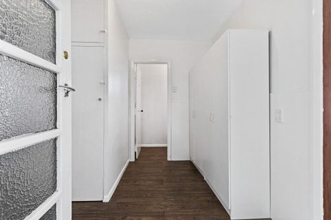 Photo of property in 84 Glover Road, Hawera, 4610