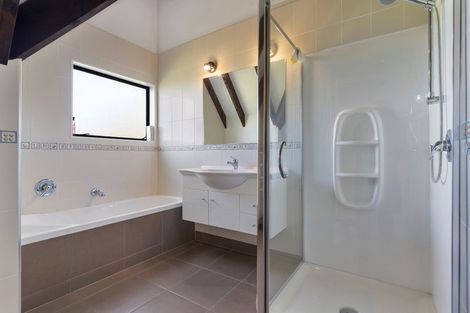 Photo of property in 307 Duck Creek Road, Stillwater, Silverdale, 0993