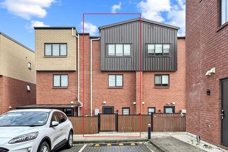 Photo of property in 6 Picturesque Drive, Flat Bush, Auckland, 2019