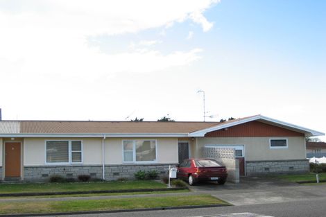 Photo of property in 2 Clarence Cox Crescent, Pirimai, Napier, 4112
