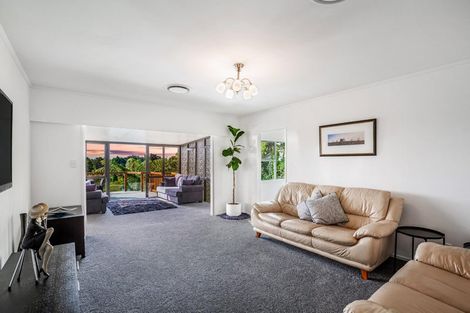 Photo of property in 470 Don Buck Road, Massey, Auckland, 0614