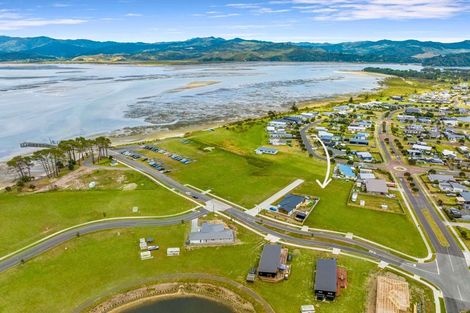 Photo of property in 4 Kotare Way, Matarangi, 3592