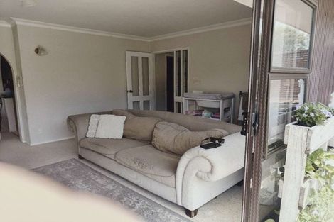 Photo of property in 2 Grammar School Road, Pakuranga, Auckland, 2010