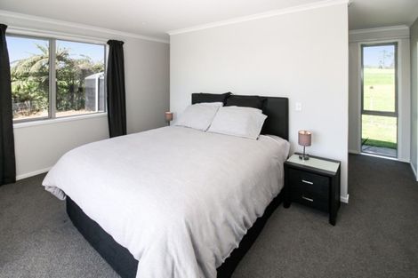 Photo of property in 1258 Frankley Road, Hurworth, New Plymouth, 4371