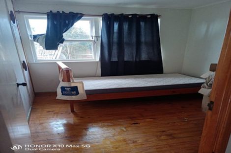 Photo of property in 70 Carlisle Road, Browns Bay, Auckland, 0632