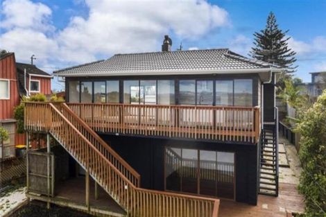 Photo of property in 7 Ferry Parade, Herald Island, Auckland, 0618
