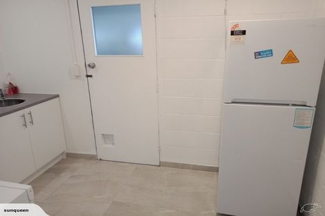 Photo of property in 1/27 Sunnynook Road, Forrest Hill, Auckland, 0620