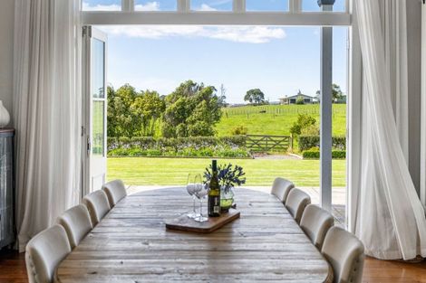 Photo of property in 111 Wharf Road, Clarks Beach, Pukekohe, 2679