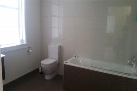 Photo of property in 33 Matipo Road, Mairangi Bay, Auckland, 0630