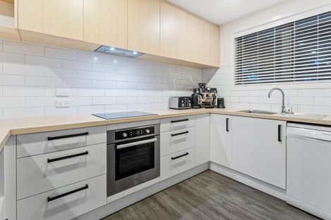 Photo of property in 7 Lake Terrace Road, Burwood, Christchurch, 8061