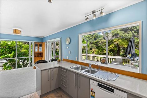 Photo of property in 2/30 Lagoon Way, West Harbour, Auckland, 0618