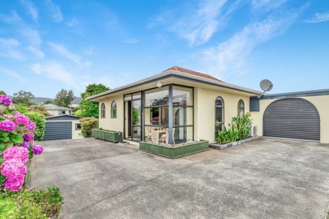 Photo of property in 118 Hillcrest Road, Raumati Beach, Paraparaumu, 5032