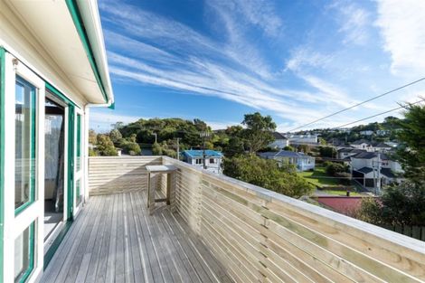 Photo of property in 29 Black Rock Road, Newlands, Wellington, 6037