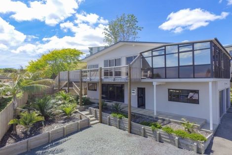 Photo of property in 20 Stratford Drive, Cable Bay, 0420