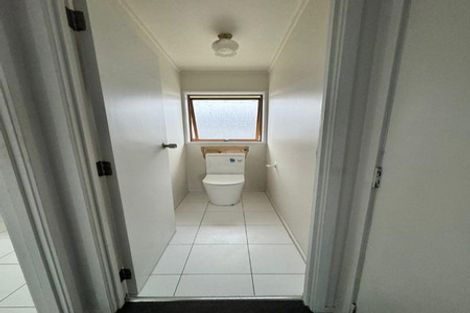Photo of property in 71 Sandspit Road, Shelly Park, Auckland, 2014