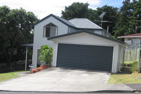 Photo of property in 1 Kathleen Street, Totara Vale, Auckland, 0627