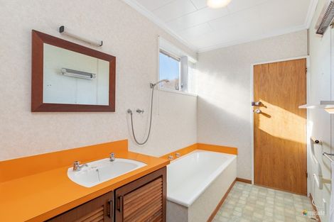 Photo of property in 6 Ash Grove, Ranui, Porirua, 5024